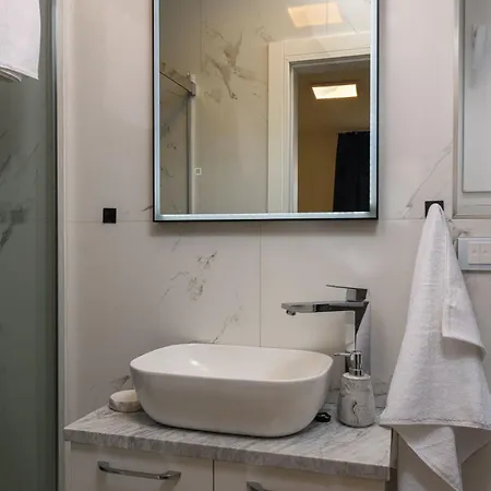 Denis ,seget Donji, Traù