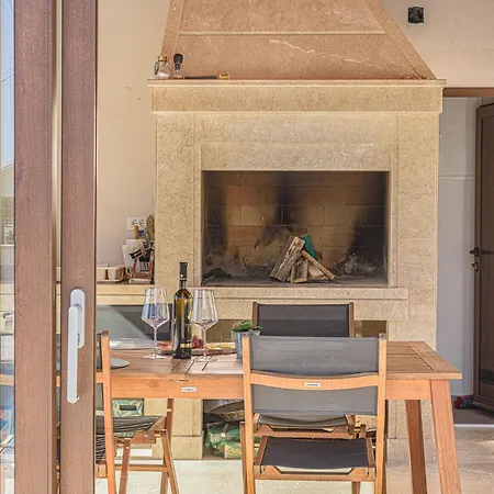 Denis ,seget Donji, וילה