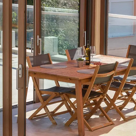 Denis ,seget Donji, טרוגיר